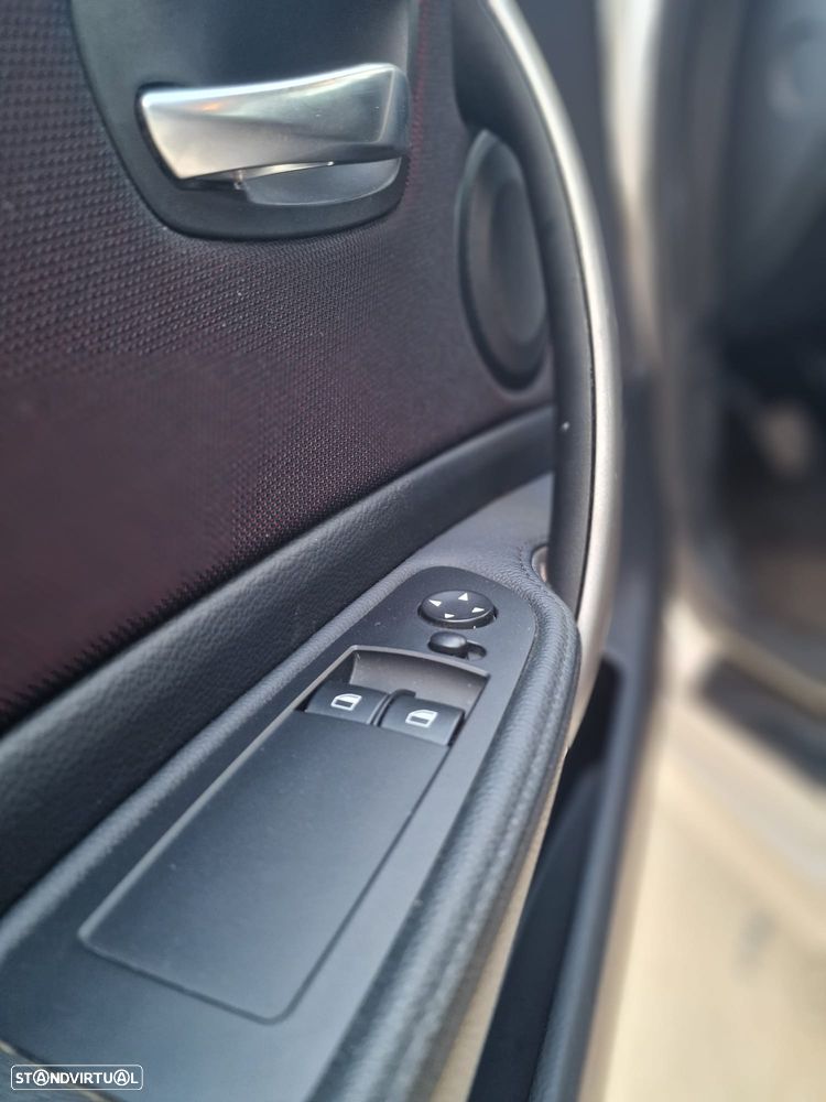 BMW 116 d DPF Edition Lifestyle - 13