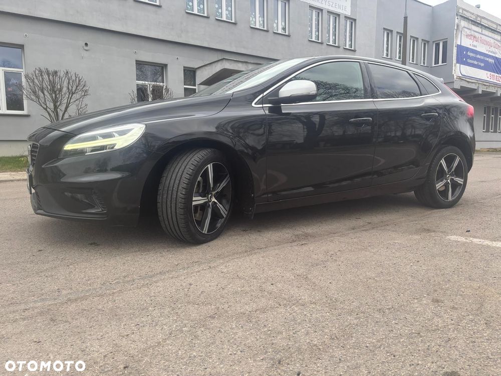 Volvo V40 D4 Drive-E R-Design Summum - 3