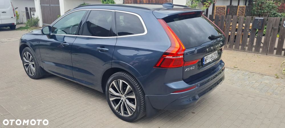 Volvo XC 60 B5 B AWD Geartronic Momentum Pro - 4