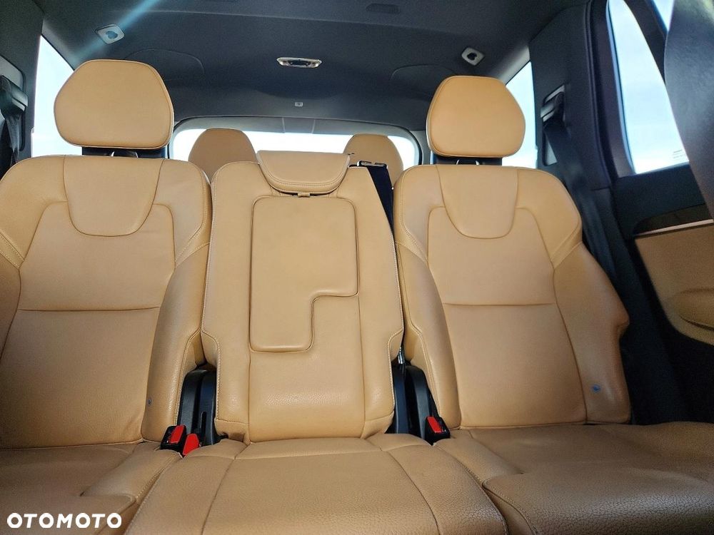 Volvo XC 90 T6 AWD Momentum - 10