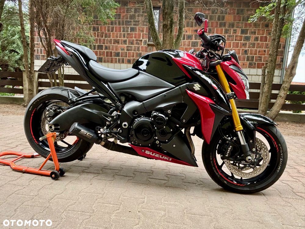 Suzuki GSX 1000 - 7