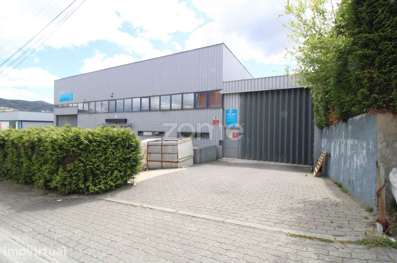 Pavilhão Comercial com +1.000 m² na Zona Industrial do Socorro – Fa... - Grande imagem: 5/34