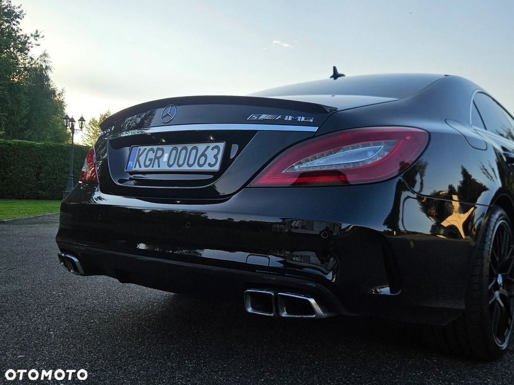 Mercedes-Benz CLS - 25