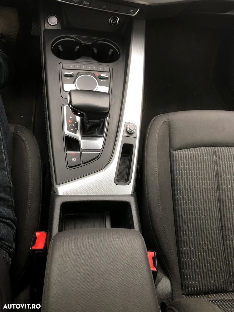 Audi A4 2.0 TDI quattro S tronic - 25