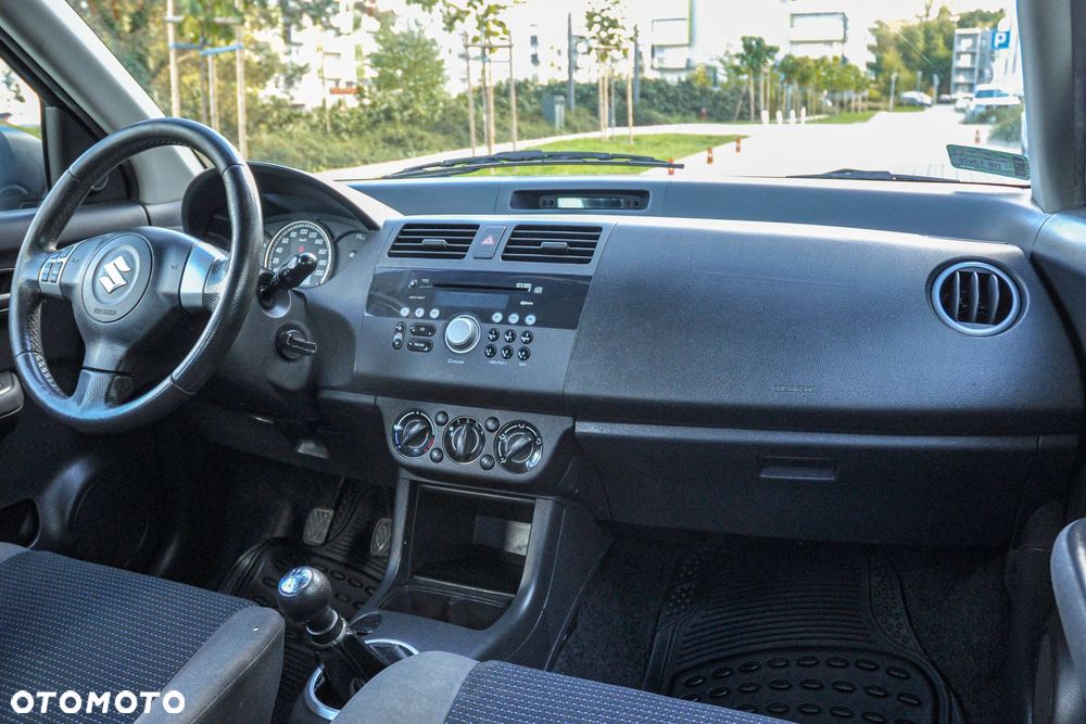 Suzuki Swift - 10