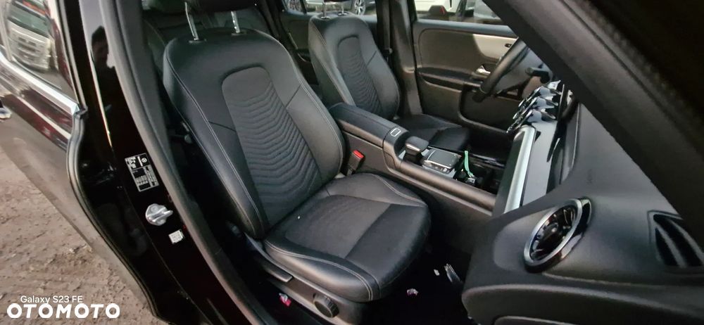 Mercedes-Benz GLB 200 d 4-Matic 8G-DCT - 15