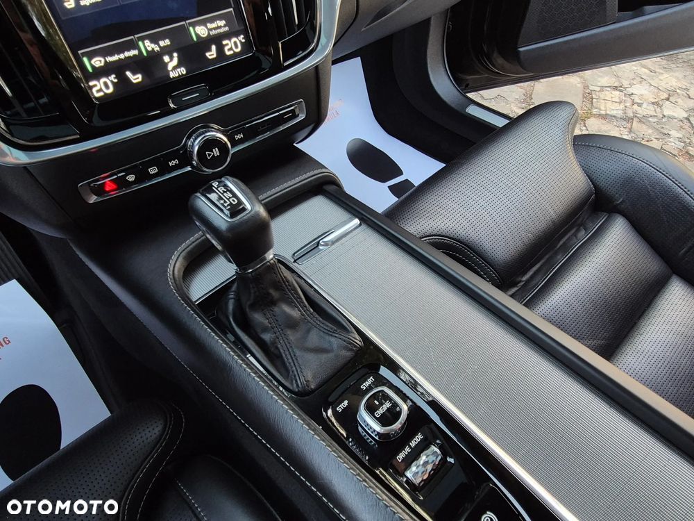 Volvo V90 D5 AWD Geartronic Inscription - 24