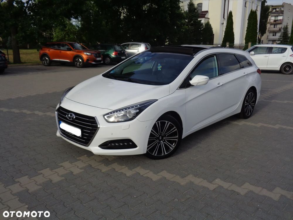 Hyundai i40 Kombi 1.7 CRDi DCT Premium - 25