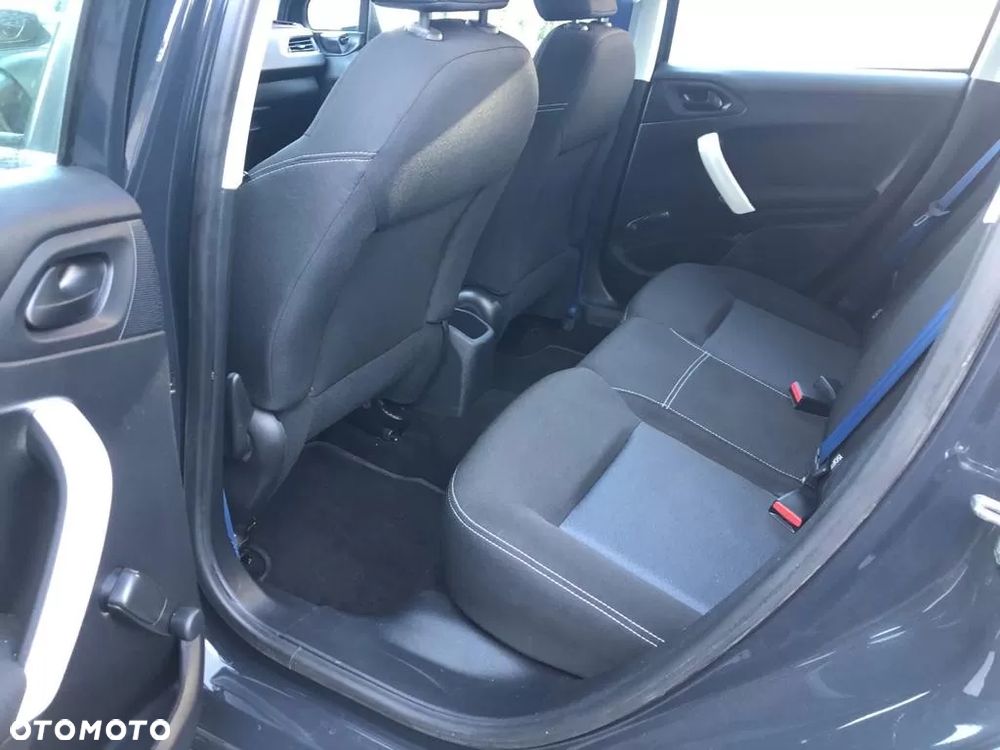 Peugeot 208 PureTech 68 Active - 6