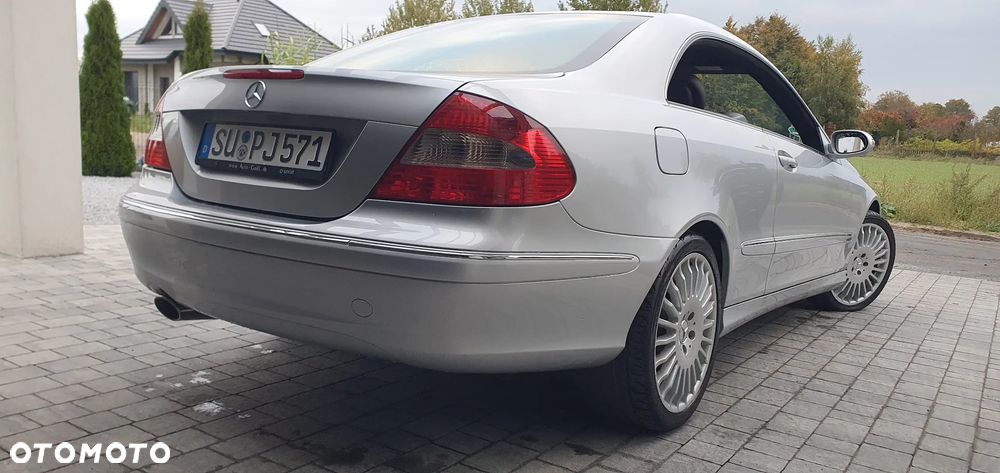 Mercedes-Benz CLK - 21