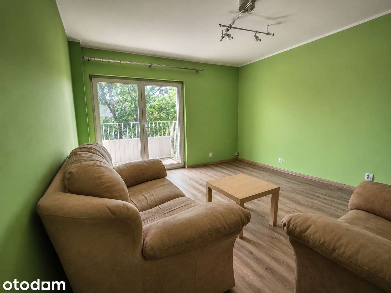 Mieszkanie 46 m² z balkonem i piwnicą – dużo zieleni, duży potencjał