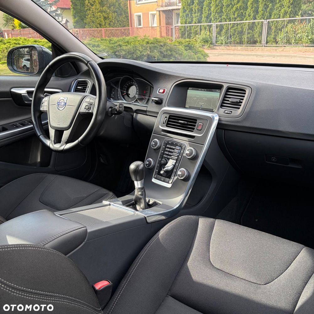 Volvo V60 D4 Business Edition - 9