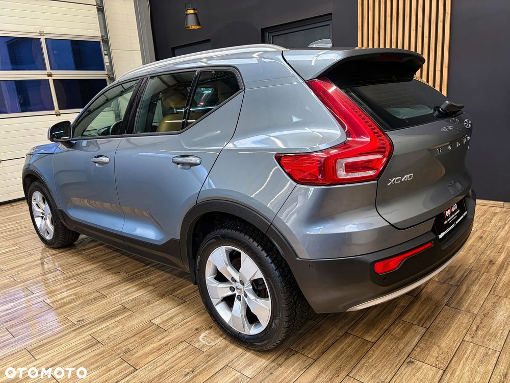 Volvo XC 40 D4 AWD Geartronic Momentum - 11