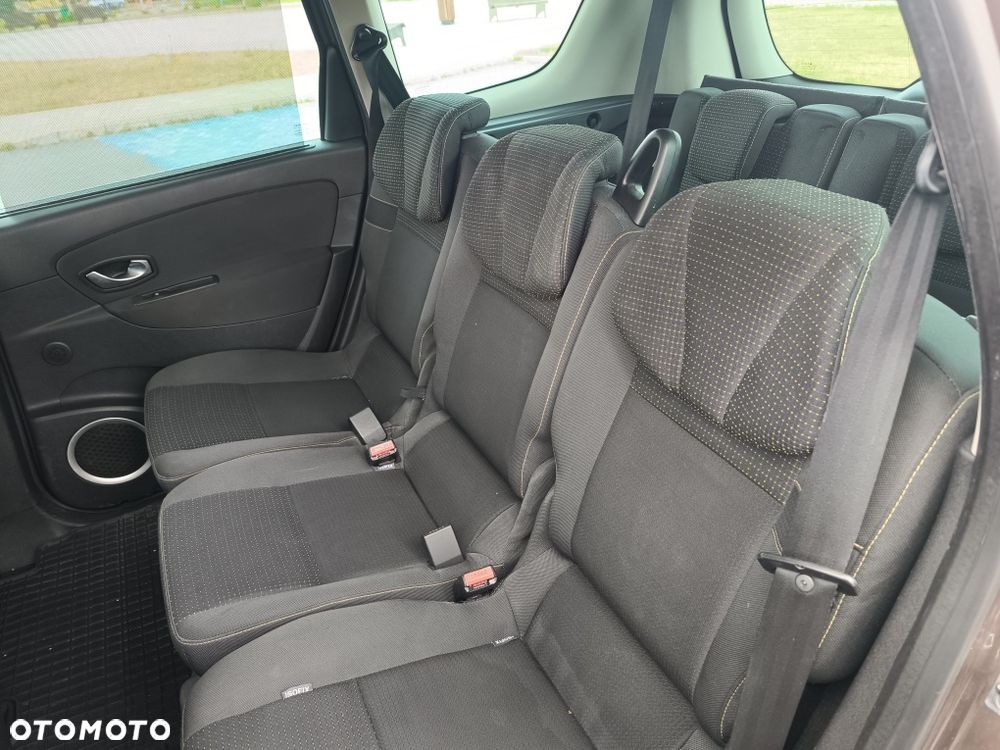 Renault Grand Scenic - 8