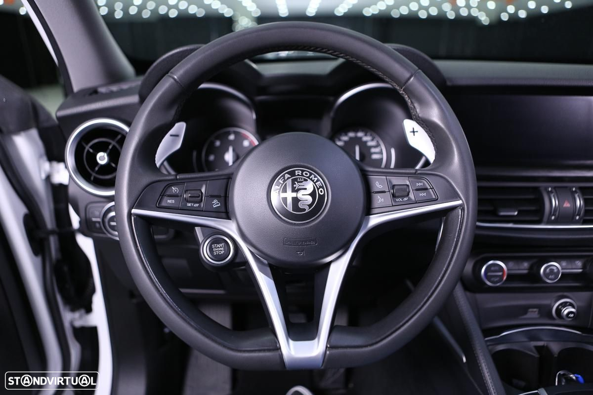 Alfa Romeo Stelvio 2.2 D Super AT8 - 24
