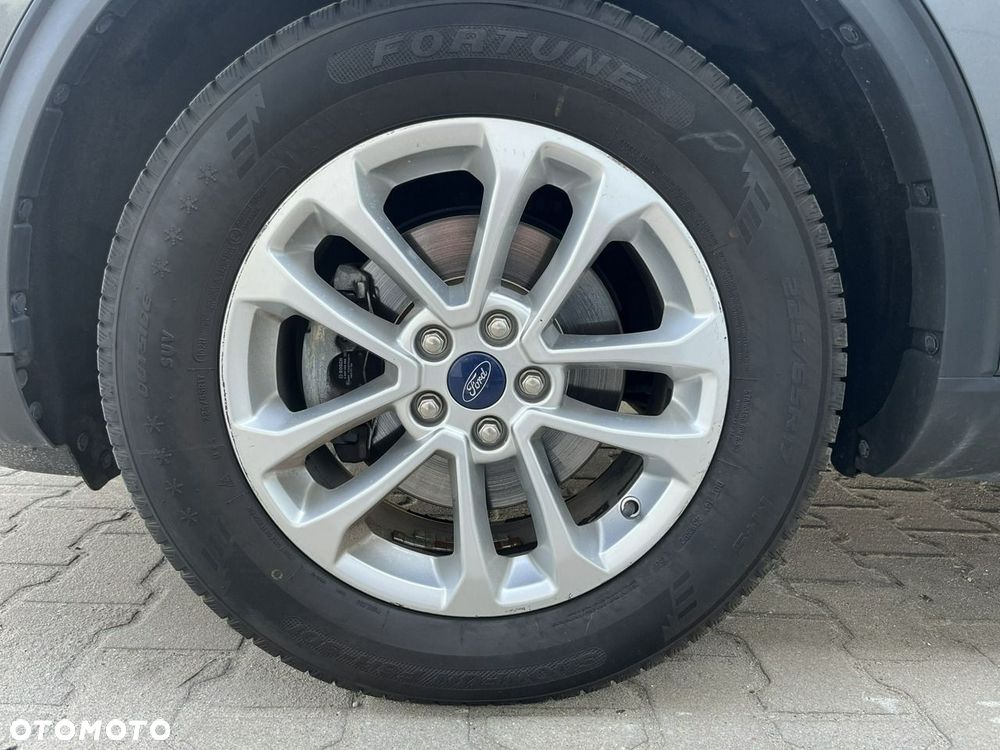 Ford Kuga 1.5 EcoBoost TITANIUM - 11