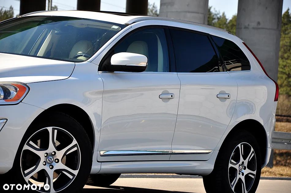 Volvo XC 60 T6 AWD Momentum - 6