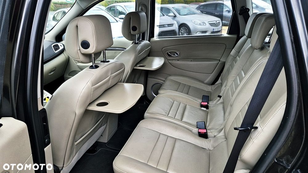 Renault Grand Scenic 2.0 16V 140 CVT Bose Edition - 33