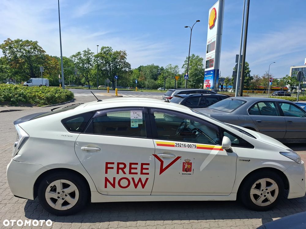 Toyota Prius - 2