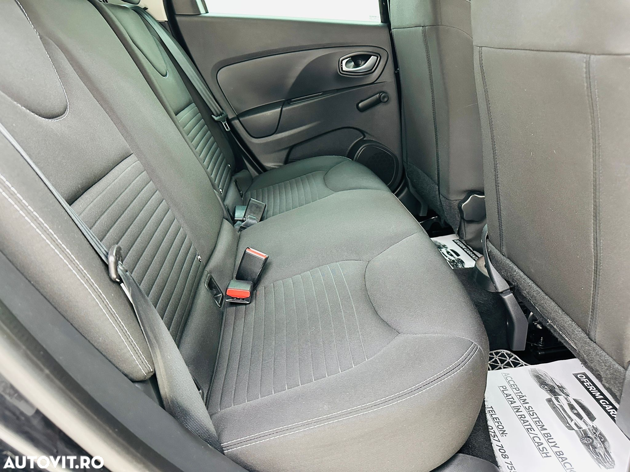 Renault Clio - 23