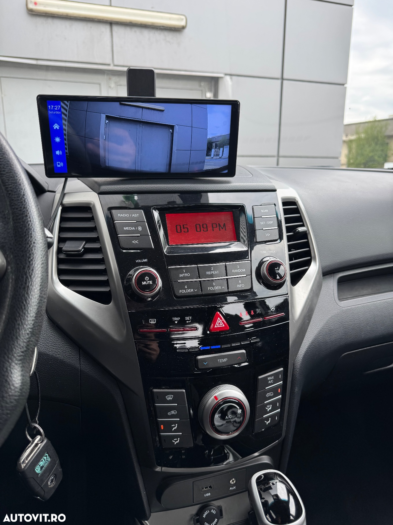 SsangYong Tivoli - 5