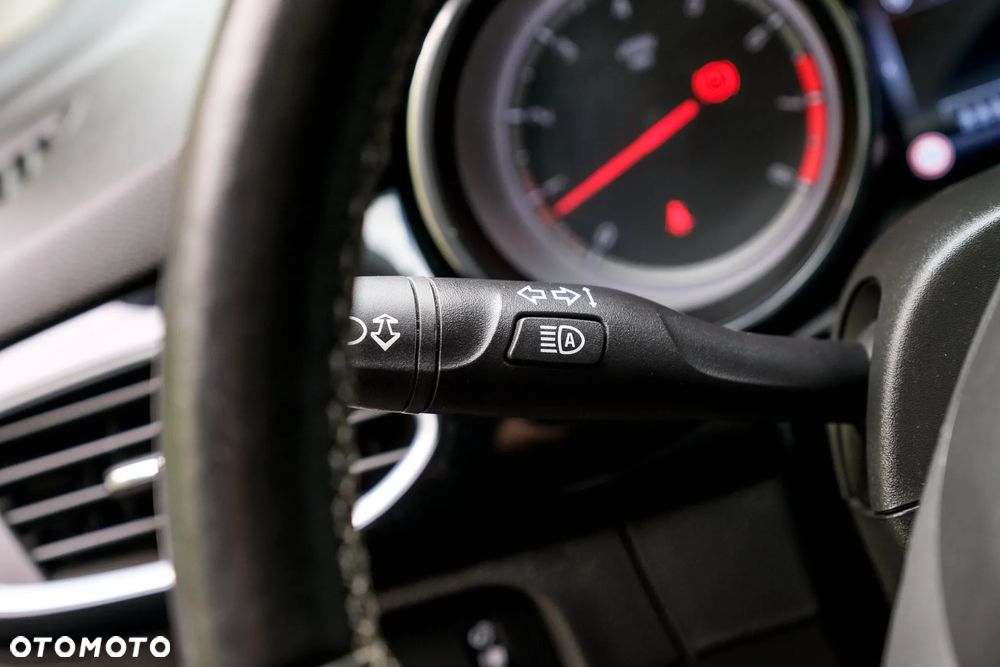 Opel Astra 1.4 Turbo Dynamic - 28