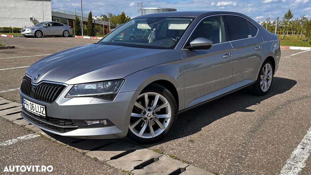 Skoda Superb 2.0 TDI DSG Style - 10