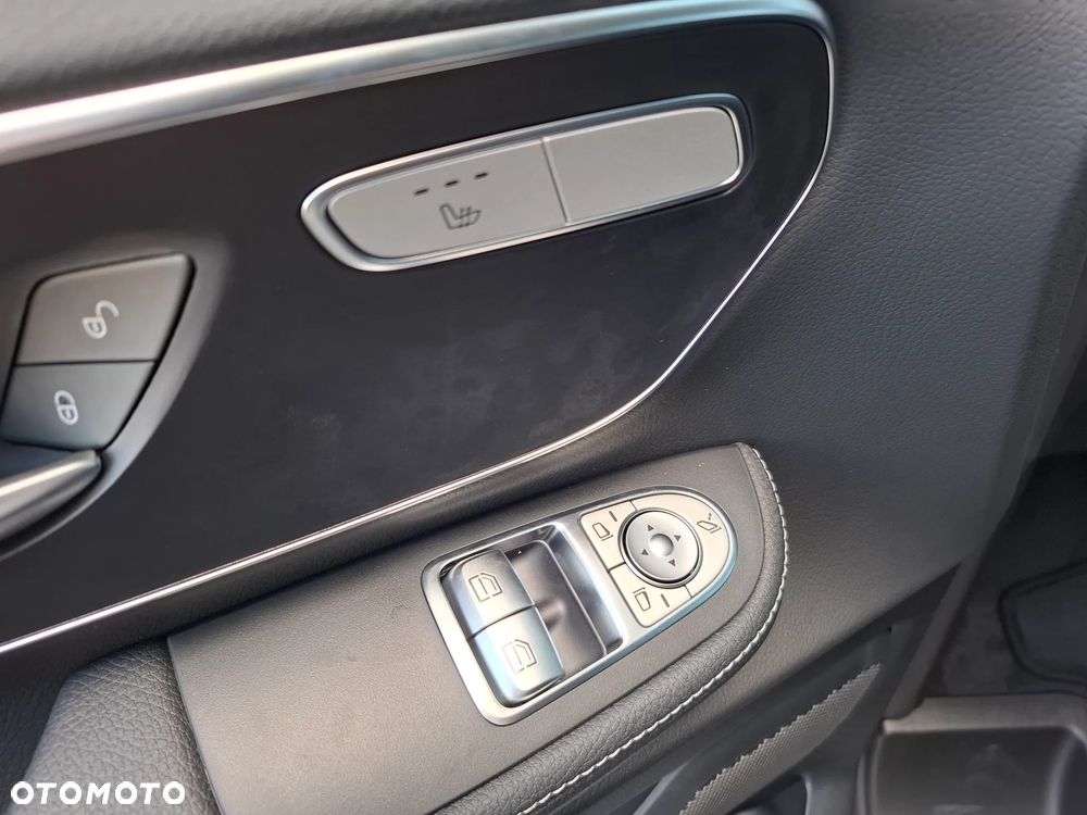 Mercedes-Benz Klasa V 250 d Avantgarde 9G-Tronic (długi) - 37
