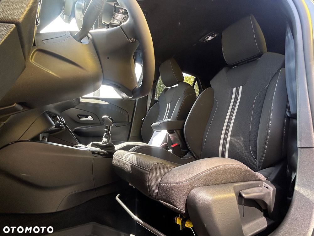 Opel Corsa 1.2 GS S&S - 15