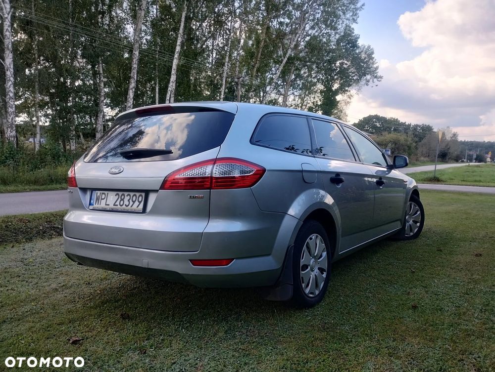 Ford Mondeo 1.8 TDCi Ambiente - 4