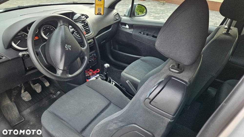 Peugeot 207 1.4 Trendy - 4