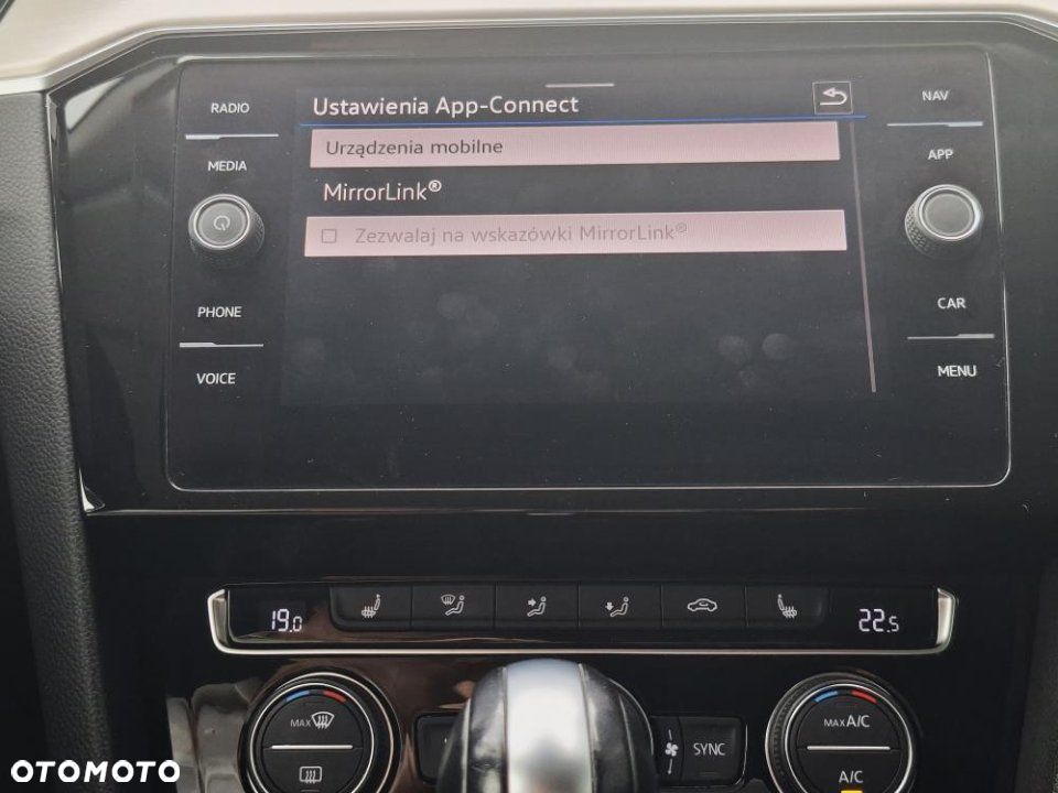 Volkswagen Passat - 33