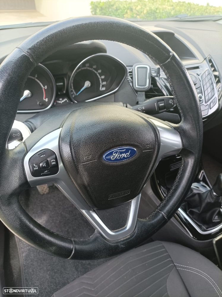 Ford Fiesta 1.5 TDCi Titanium - 12