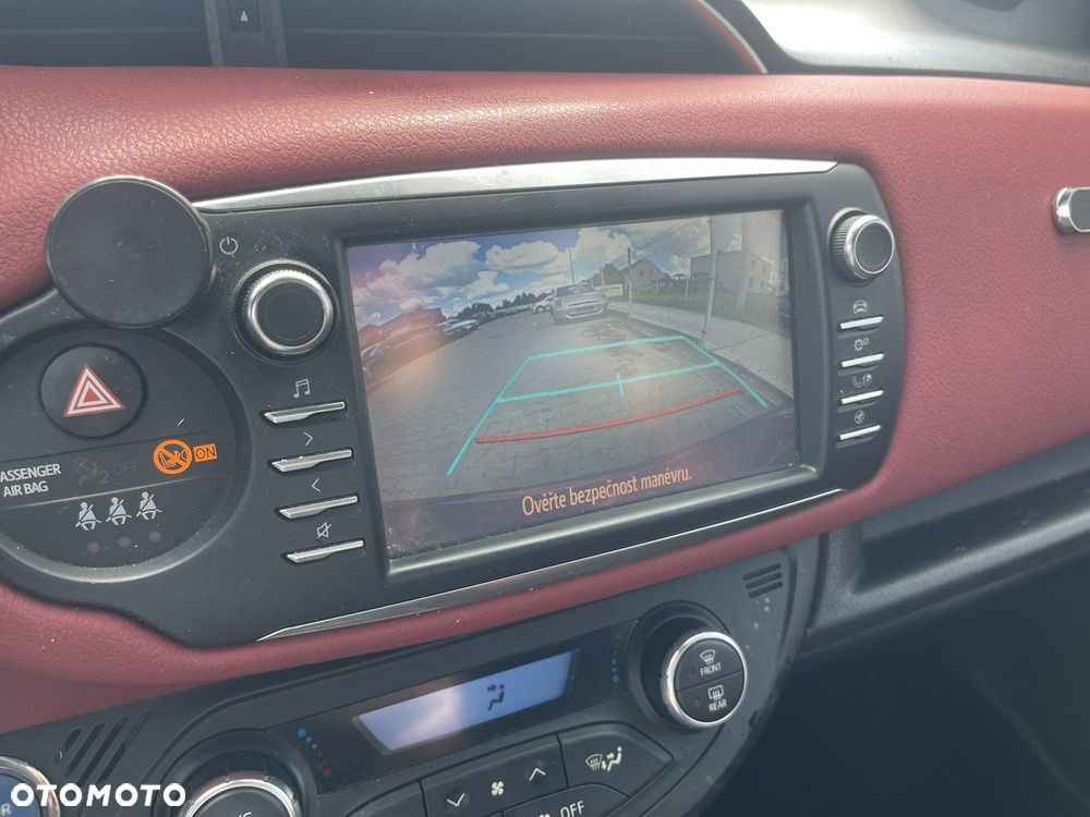 Toyota Yaris Hybrid 1.5 VVT-i Selection - 10