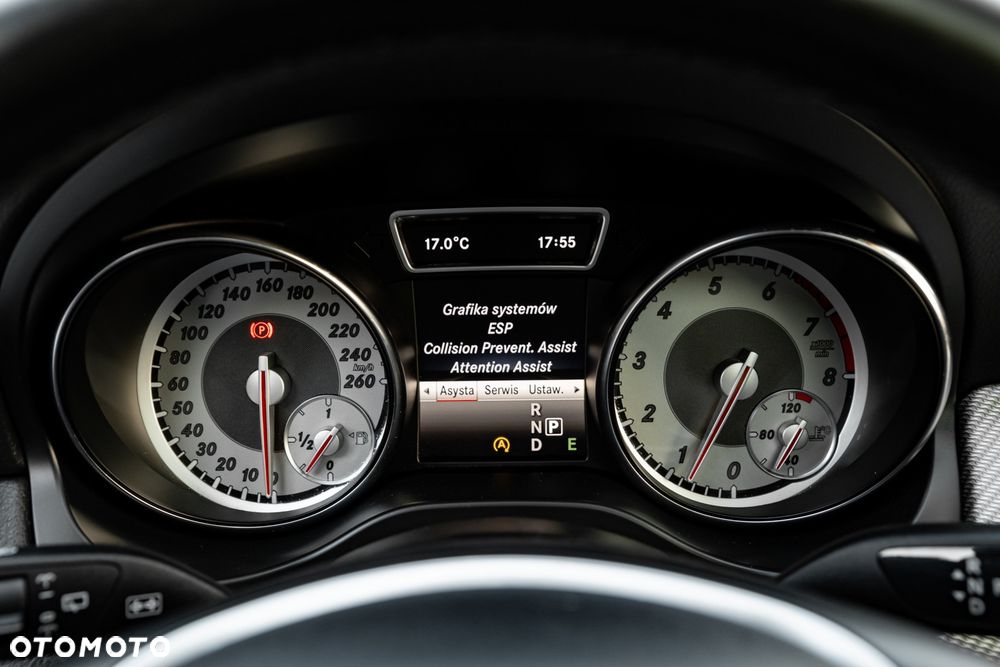 Mercedes-Benz GLA 250 4-Matic - 31