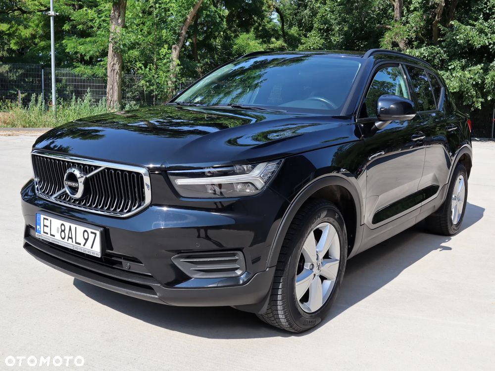 Volvo XC 40 T3 Momentum - 1