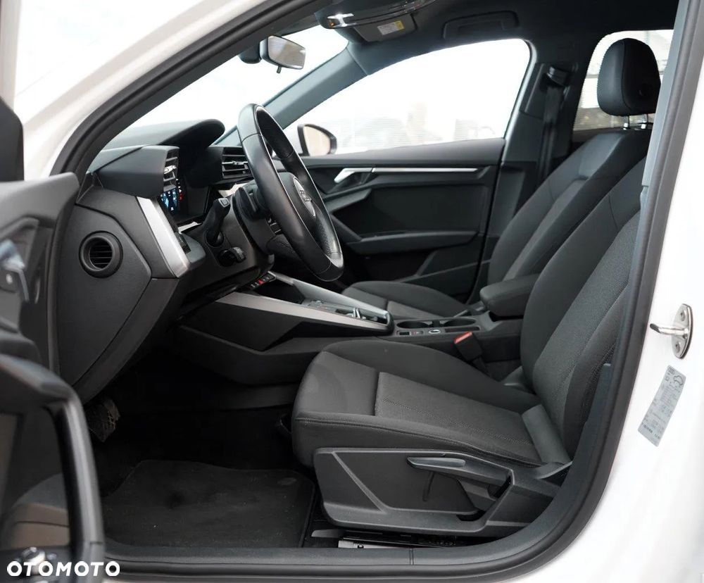 Audi A3 Sportback 35 TFSI mHEV S tronic - 12