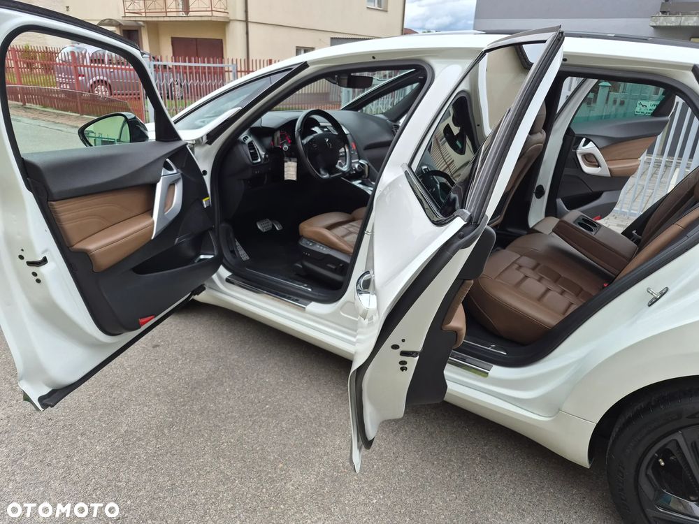 Citroën DS5 2.0 BlueHDi SoChic EAT6 - 17