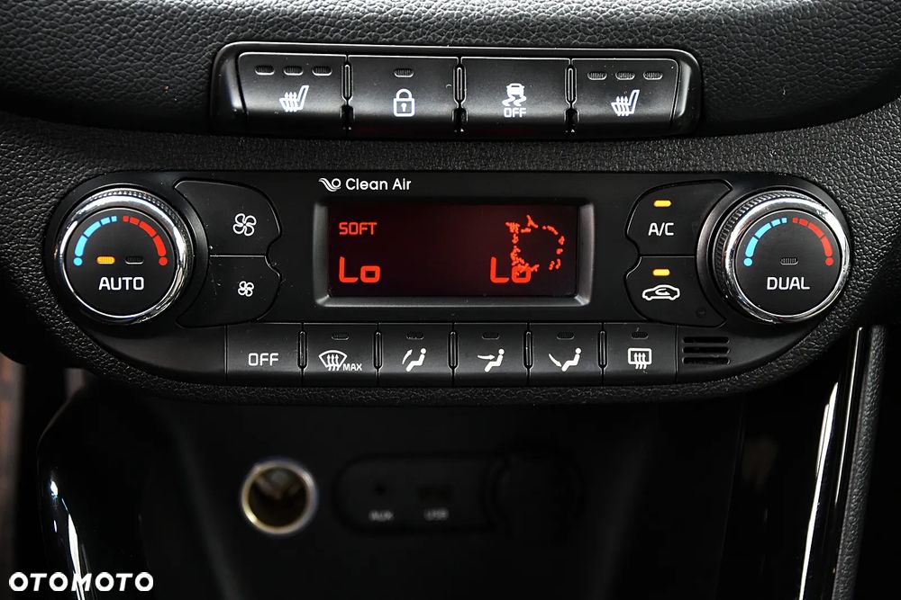 Kia Ceed 1.6 GDI XL DCT - 16