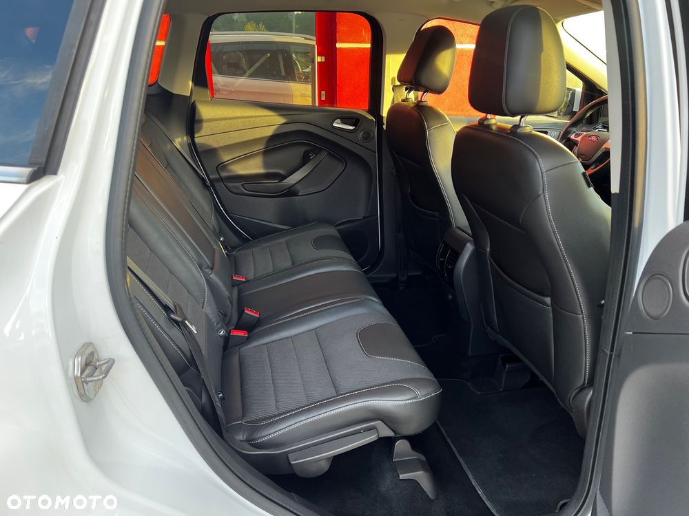 Ford Kuga - 28