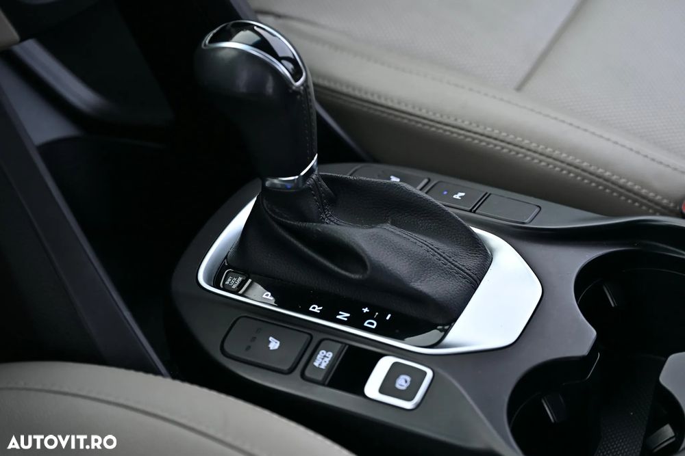 Hyundai Santa Fe blue 2.2 CRDI 4WD Automatik 7-Sitzer Premium - 13