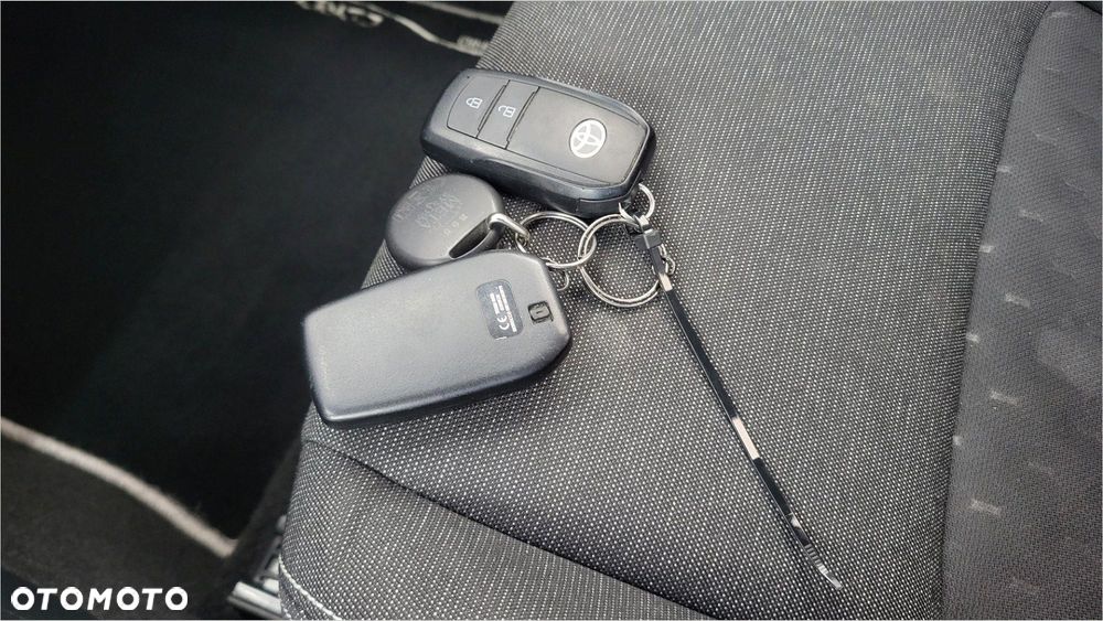 Toyota Corolla 1.8 Hybrid Comfort - 20