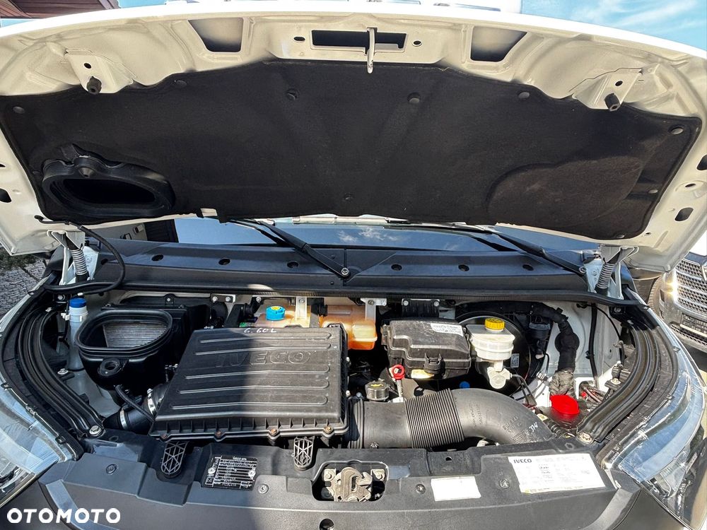 Iveco 35C15 Chłodnia Mroźnia z windą 750 kg 3.0 HPI - 19