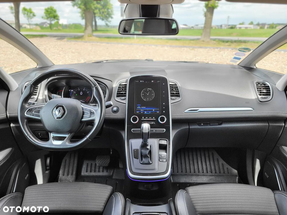 Renault Scenic - 11