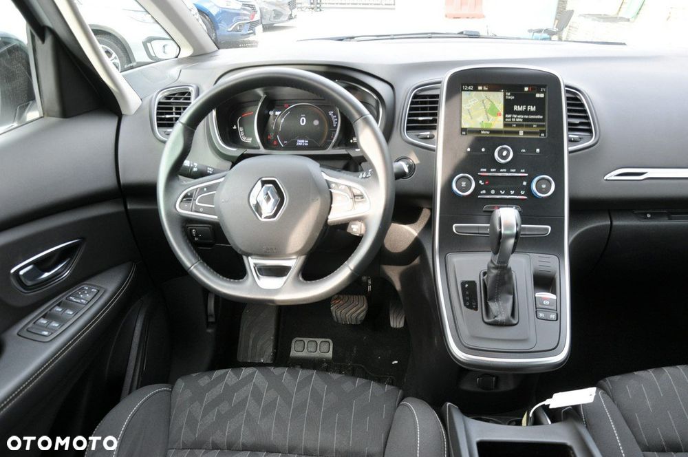 Renault Scenic TCe 140 GPF EDC LIMITED - 13