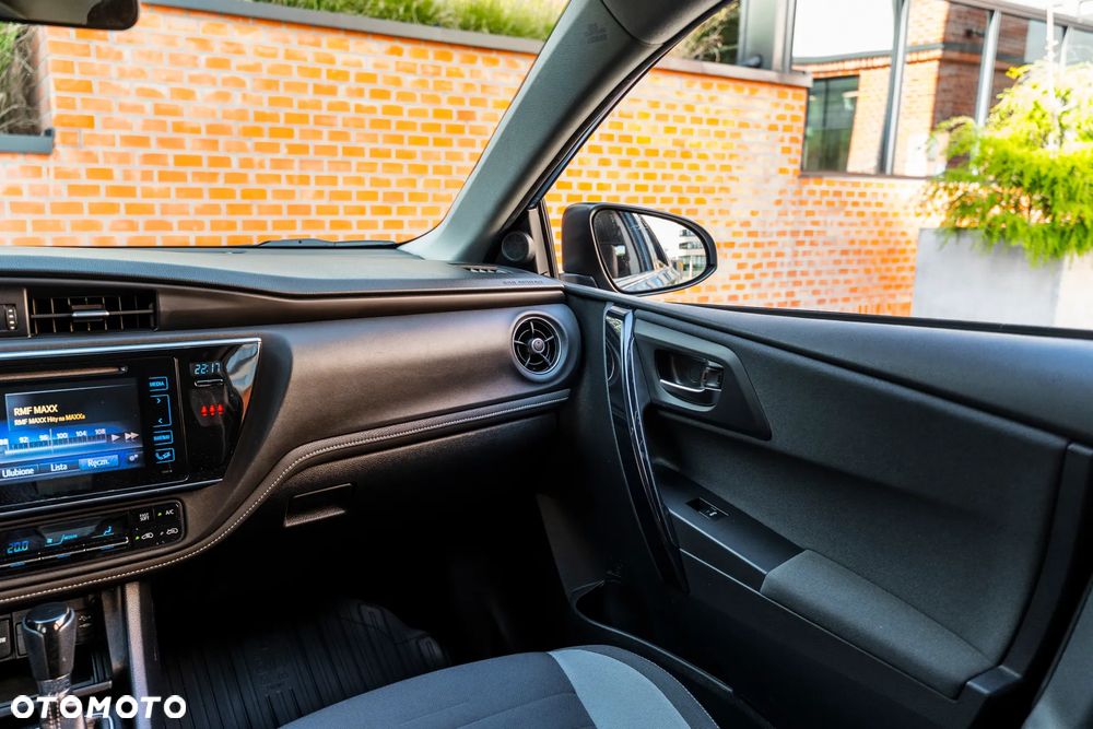 Toyota Auris 1.6 Comfort MS - 25