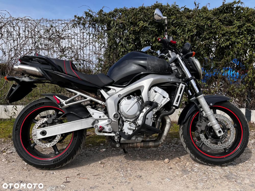 Yamaha FZ6 - 3