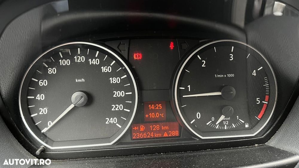 BMW Seria 1 118d - 8