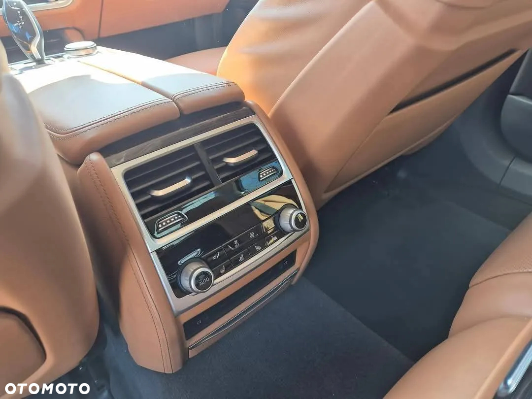 BMW Seria 7 730d - 13