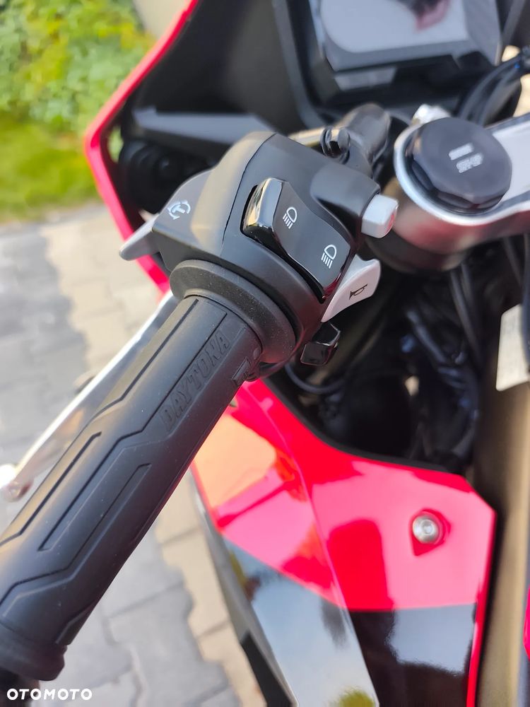 Honda CBR - 16